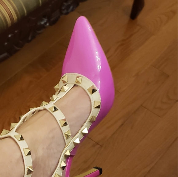 Valentino Rockstud pink - Picture 2 of 3